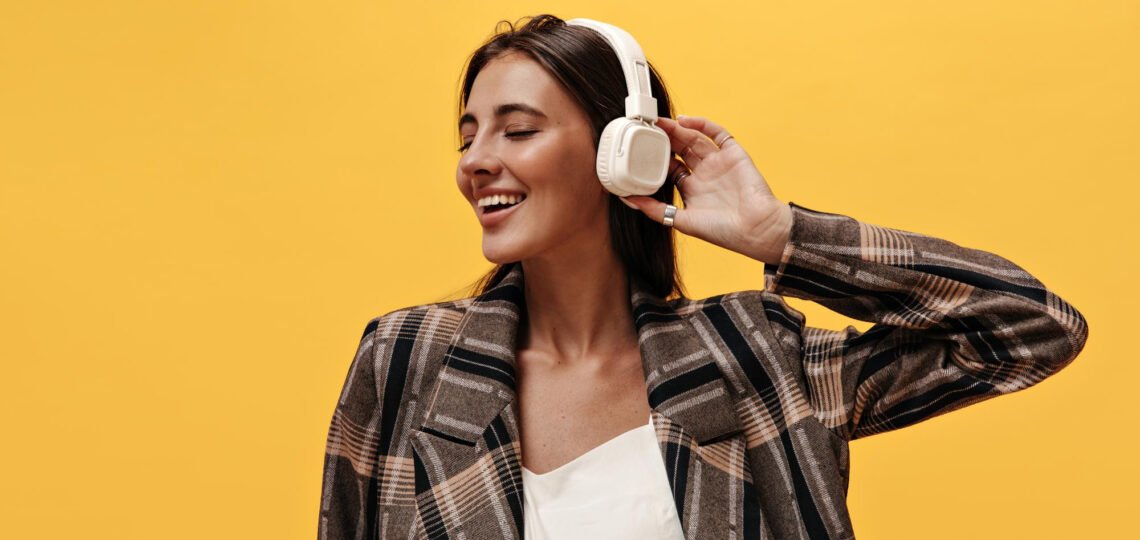 Woman listening to French songs